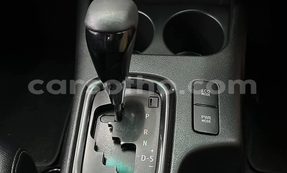 Sayi Na hannu Toyota Hilux White Mota in Hlotse a Leribe Sayi Na hannu Toyota Hilux White Mota in Hlotse a Leribe