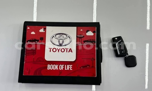 Sayi Na hannu Toyota Hilux White Mota in Hlotse a Leribe Sayi Na hannu Toyota Hilux White Mota in Hlotse a Leribe