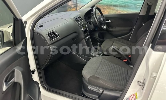 اشتري مستعمل Volkswagen Polo White سيارة في Hlotse في Leribe اشتري مستعمل Volkswagen Polo White سيارة في Hlotse في Leribe