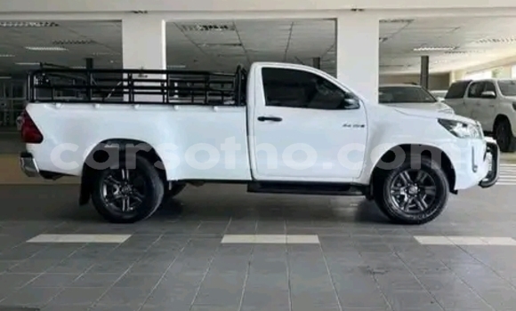 اشتري مستعمل Toyota Hilux White سيارة في Maseru في Maseru اشتري مستعمل Toyota Hilux White سيارة في Maseru في Maseru