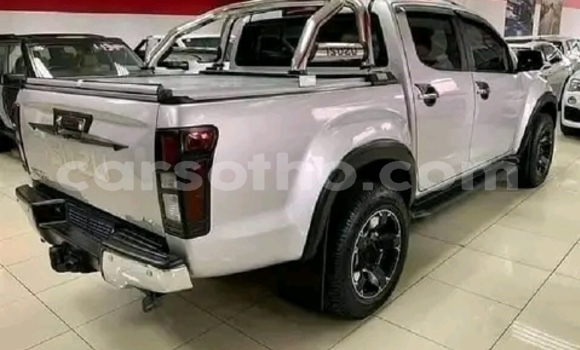 اشتري مستعمل Isuzu KB Silver سيارة في Maseru في Maseru اشتري مستعمل Isuzu KB Silver سيارة في Maseru في Maseru