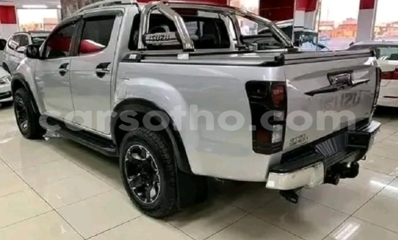 اشتري مستعمل Isuzu KB Silver سيارة في Maseru في Maseru اشتري مستعمل Isuzu KB Silver سيارة في Maseru في Maseru