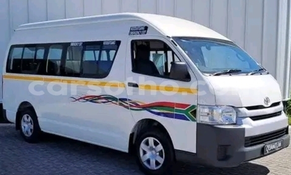 Acheter Occasion Voiture Toyota Siyaya Blanc à Maseru, Maseru Acheter Occasion Voiture Toyota Siyaya Blanc à Maseru, Maseru