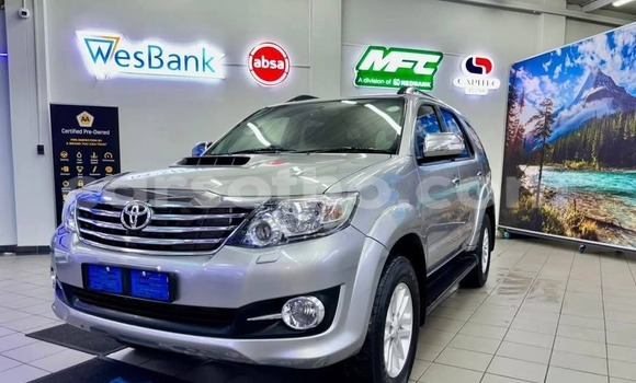 Sayi Na hannu Toyota Fortuner Silver Mota in Hlotse a Leribe Sayi Na hannu Toyota Fortuner Silver Mota in Hlotse a Leribe