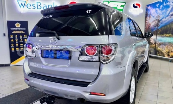Sayi Na hannu Toyota Fortuner Silver Mota in Hlotse a Leribe Sayi Na hannu Toyota Fortuner Silver Mota in Hlotse a Leribe