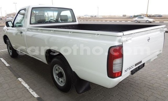 Acheter Occasion Voiture Nissan NP 300 Blanc à Maseru, Maseru Acheter Occasion Voiture Nissan NP 300 Blanc à Maseru, Maseru