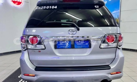 Sayi Na hannu Toyota Fortuner Silver Mota in Hlotse a Leribe Sayi Na hannu Toyota Fortuner Silver Mota in Hlotse a Leribe