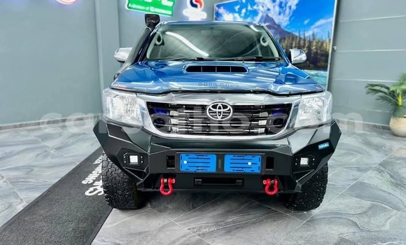 Sayi Na hannu Toyota Hilux Blue Mota in Hlotse a Leribe Sayi Na hannu Toyota Hilux Blue Mota in Hlotse a Leribe