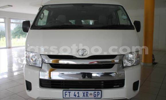 Acheter Occasion Voiture Toyota Hiace Blanc à Maputsoe, Leribe Acheter Occasion Voiture Toyota Hiace Blanc à Maputsoe, Leribe