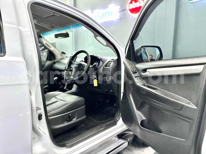 Big with watermark isuzu kb leribe hlotse 29540