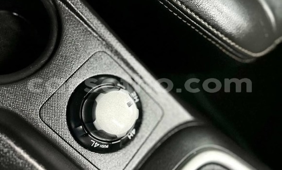 Acheter Occasion Voiture Isuzu KB Blanc à Hlotse, Leribe Acheter Occasion Voiture Isuzu KB Blanc à Hlotse, Leribe