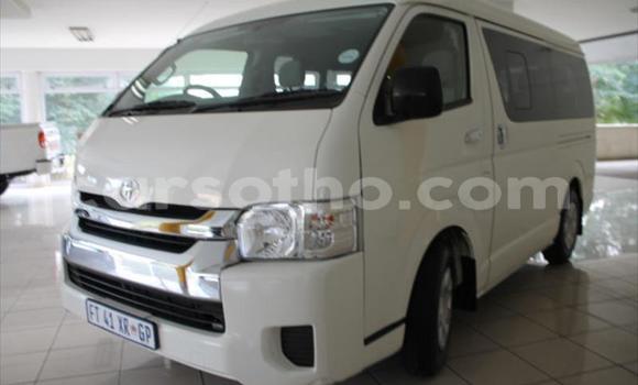Acheter Occasion Voiture Toyota Hiace Blanc à Maputsoe, Leribe Acheter Occasion Voiture Toyota Hiace Blanc à Maputsoe, Leribe