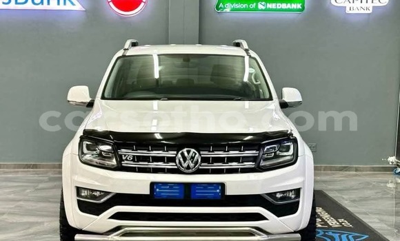 Sayi Na hannu Volkswagen Amarok White Mota in Hlotse a Leribe