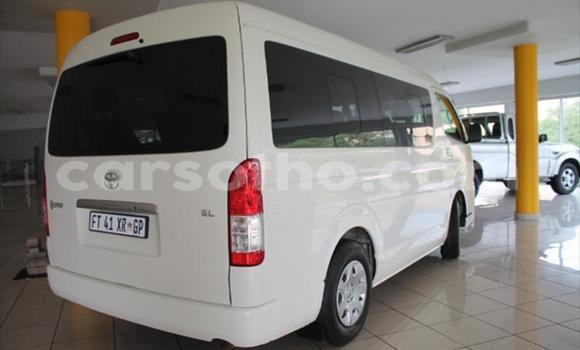 Acheter Occasion Voiture Toyota Hiace Blanc à Maputsoe, Leribe Acheter Occasion Voiture Toyota Hiace Blanc à Maputsoe, Leribe
