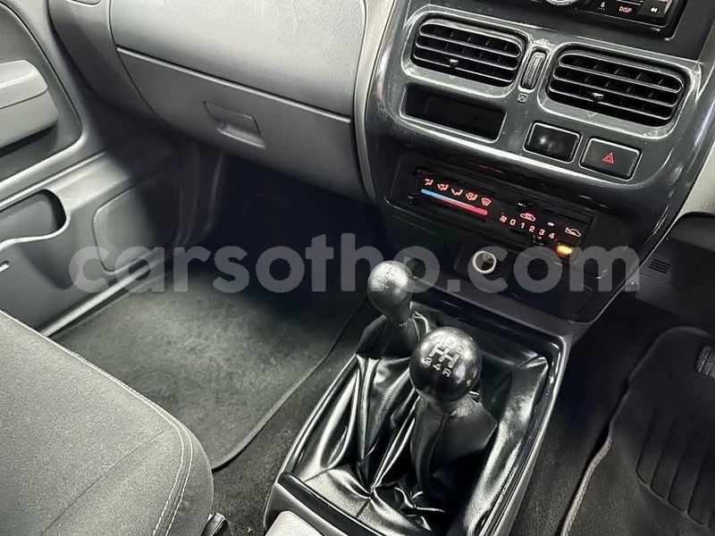 Big with watermark nissan np 300 leribe hlotse 29542