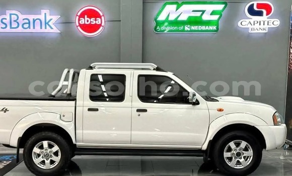 Sayi Na hannu Nissan NP 300 White Mota in Hlotse a Leribe Sayi Na hannu Nissan NP 300 White Mota in Hlotse a Leribe