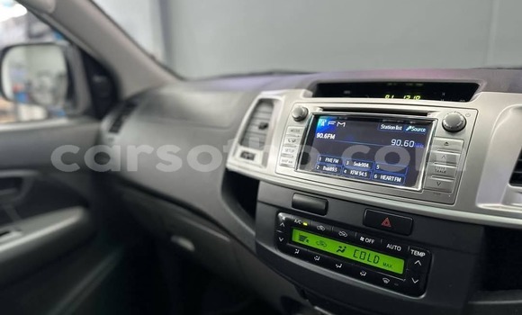 اشتري مستعمل Toyota Hilux White سيارة في Hlotse في Leribe اشتري مستعمل Toyota Hilux White سيارة في Hlotse في Leribe