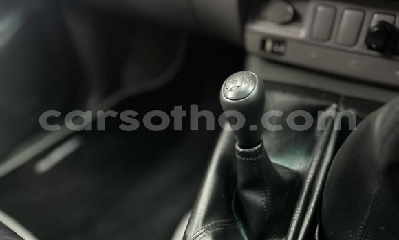 اشتري مستعمل Toyota Hilux White سيارة في Hlotse في Leribe اشتري مستعمل Toyota Hilux White سيارة في Hlotse في Leribe