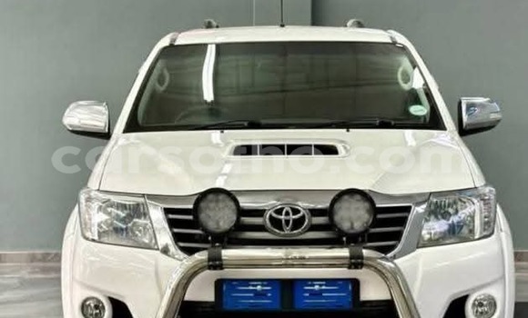 Acheter Occasion Voiture Toyota Hilux Blanc à Hlotse, Leribe