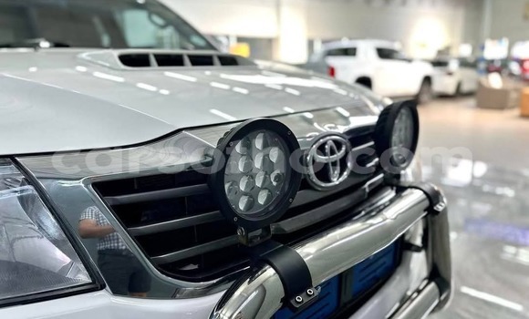 اشتري مستعمل Toyota Hilux White سيارة في Hlotse في Leribe اشتري مستعمل Toyota Hilux White سيارة في Hlotse في Leribe