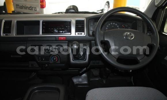 Acheter Occasion Voiture Toyota Hiace Blanc à Maputsoe, Leribe Acheter Occasion Voiture Toyota Hiace Blanc à Maputsoe, Leribe