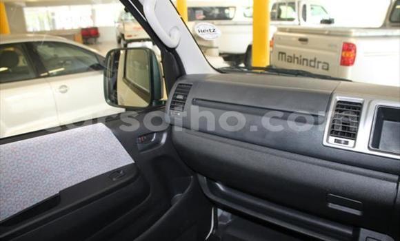 Acheter Occasion Voiture Toyota Hiace Blanc à Maputsoe, Leribe Acheter Occasion Voiture Toyota Hiace Blanc à Maputsoe, Leribe