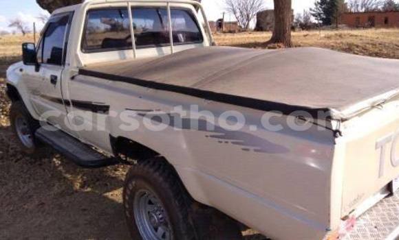 Acheter Occasion Voiture Toyota Hilux Blanc à Maseru, Maseru Acheter Occasion Voiture Toyota Hilux Blanc à Maseru, Maseru