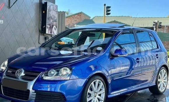 Buy Used Volkswagen Golf R32 Blue Car in Maseru in Maseru Buy Used Volkswagen Golf R32 Blue Car in Maseru in Maseru