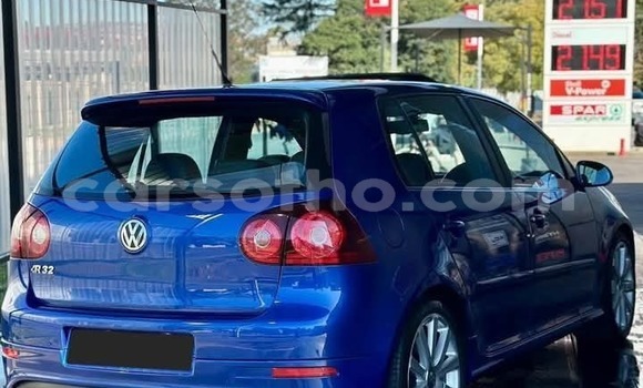 Buy Used Volkswagen Golf R32 Blue Car in Maseru in Maseru Buy Used Volkswagen Golf R32 Blue Car in Maseru in Maseru