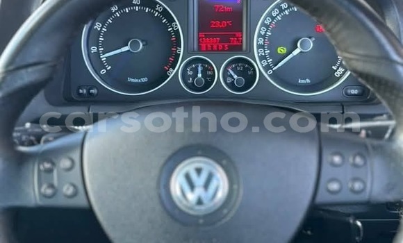 Buy Used Volkswagen Golf R32 Blue Car in Maseru in Maseru Buy Used Volkswagen Golf R32 Blue Car in Maseru in Maseru