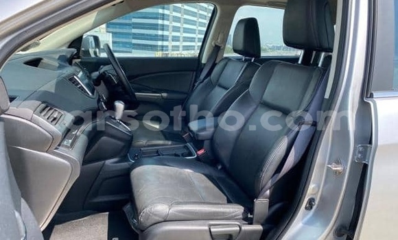 Sayi Na hannu Honda CR–V Silver Mota in Maputsoe a Leribe Sayi Na hannu Honda CR–V Silver Mota in Maputsoe a Leribe