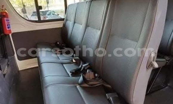 اشتري مستعمل Toyota Hiace White سيارة في Maseru في Maseru اشتري مستعمل Toyota Hiace White سيارة في Maseru في Maseru