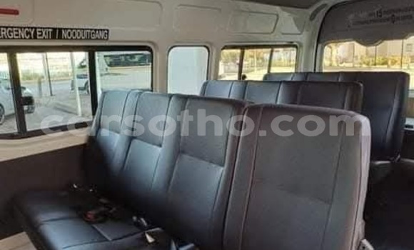 اشتري مستعمل Toyota Hiace White سيارة في Maseru في Maseru اشتري مستعمل Toyota Hiace White سيارة في Maseru في Maseru