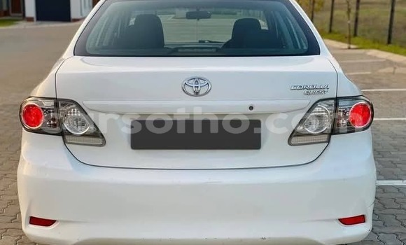 Sayi Na hannu Toyota Corolla White Mota in Maseru a Maseru Sayi Na hannu Toyota Corolla White Mota in Maseru a Maseru