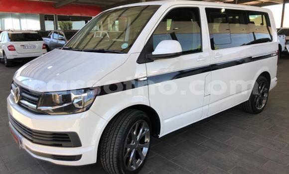 Acheter Occasion Voiture Volkswagen Transporter Blanc à Maseru, Maseru Acheter Occasion Voiture Volkswagen Transporter Blanc à Maseru, Maseru