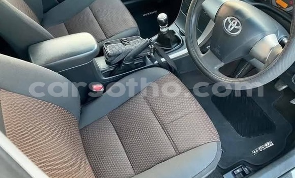 Sayi Na hannu Toyota Corolla White Mota in Maseru a Maseru Sayi Na hannu Toyota Corolla White Mota in Maseru a Maseru