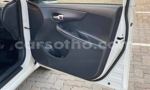 Sayi Na hannu Toyota Corolla White Mota in Maseru a Maseru Sayi Na hannu Toyota Corolla White Mota in Maseru a Maseru