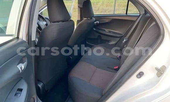 Sayi Na hannu Toyota Corolla White Mota in Maseru a Maseru Sayi Na hannu Toyota Corolla White Mota in Maseru a Maseru