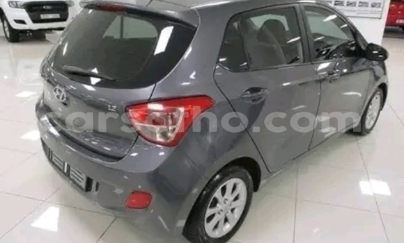 Sayi Na hannu Hyundai i10 Silver Mota in Maseru a Maseru Sayi Na hannu Hyundai i10 Silver Mota in Maseru a Maseru