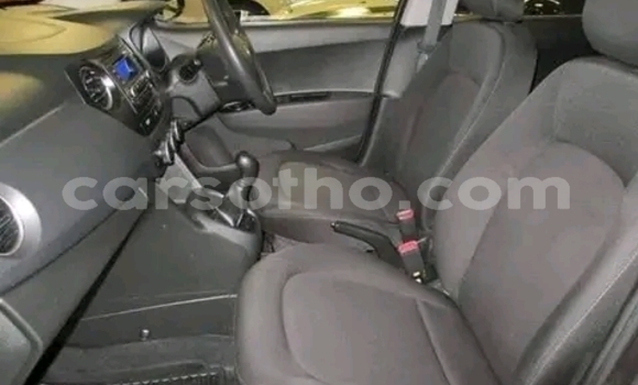 Sayi Na hannu Hyundai i10 Silver Mota in Maseru a Maseru Sayi Na hannu Hyundai i10 Silver Mota in Maseru a Maseru