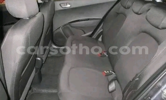 Sayi Na hannu Hyundai i10 Silver Mota in Maseru a Maseru Sayi Na hannu Hyundai i10 Silver Mota in Maseru a Maseru
