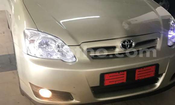 Acheter 2009 Toyota Runx 1.8 à Maseru, Maseru Acheter 2009 Toyota Runx 1.8 à Maseru, Maseru