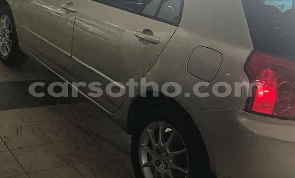 Acheter 2009 Toyota Runx 1.8 à Maseru, Maseru Acheter 2009 Toyota Runx 1.8 à Maseru, Maseru