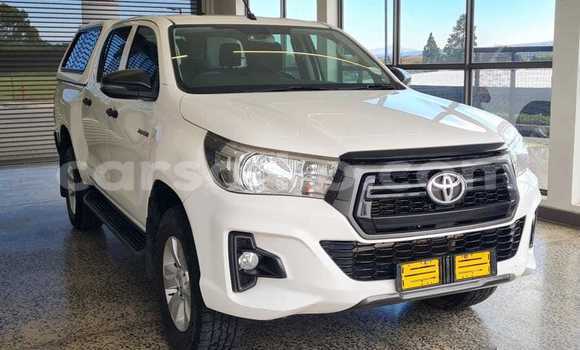 اشتري مستعمل Toyota Hilux White سيارة في Maseru في Maseru اشتري مستعمل Toyota Hilux White سيارة في Maseru في Maseru