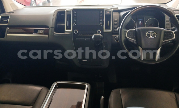 اشتري مستعمل Toyota Hiace White سيارة في Maseru في Maseru اشتري مستعمل Toyota Hiace White سيارة في Maseru في Maseru