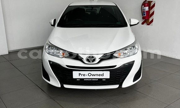 Sayi Na hannu Toyota Yaris White Mota in Maseru a Maseru