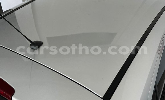 Sayi Na hannu Opel Corsa Silver Mota in Maseru a Maseru Sayi Na hannu Opel Corsa Silver Mota in Maseru a Maseru