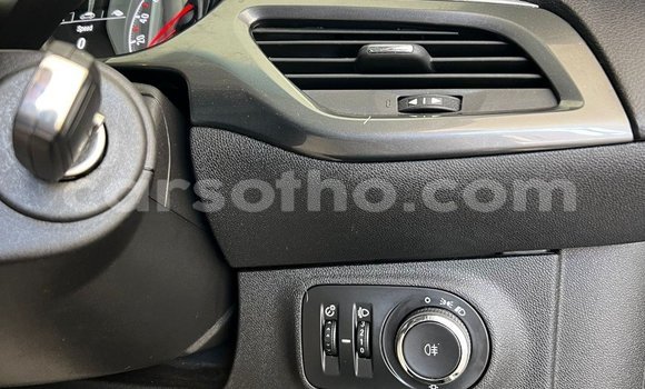 Sayi Na hannu Opel Corsa Silver Mota in Maseru a Maseru Sayi Na hannu Opel Corsa Silver Mota in Maseru a Maseru
