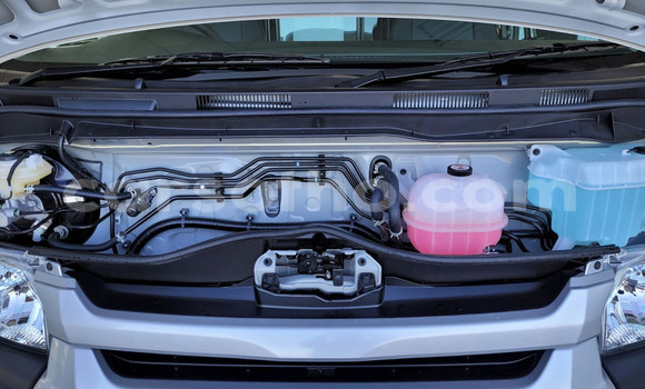 Buy Used Toyota Hiace White Car in Maseru in Maseru Buy Used Toyota Hiace White Car in Maseru in Maseru