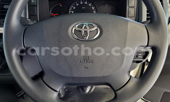 Buy Used Toyota Hiace White Car in Maseru in Maseru Buy Used Toyota Hiace White Car in Maseru in Maseru